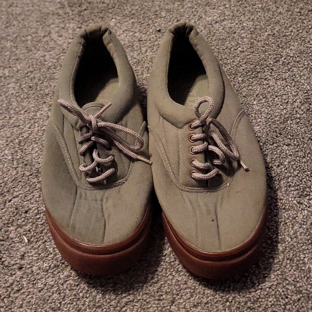 Green Grasshoppers Lace-Up shoes